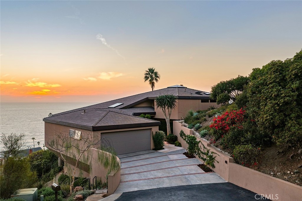 48 N Vista De Catalina, Laguna Beach CA 92651 - photo 57