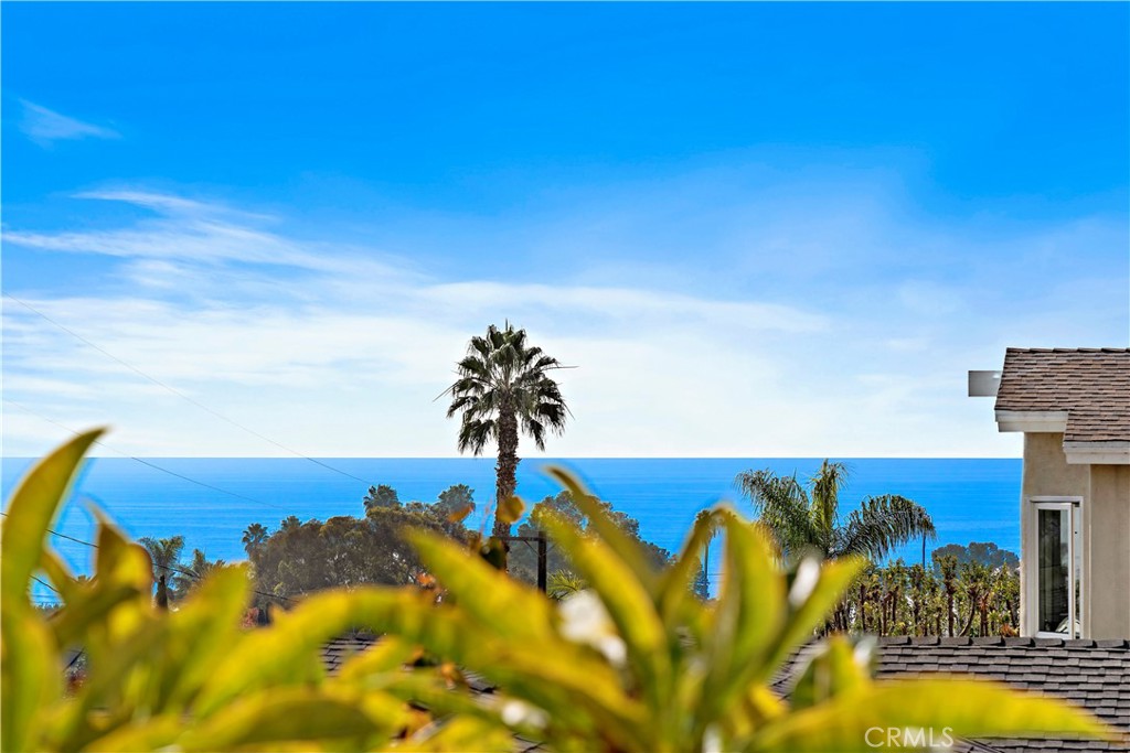 483 Aster Street Front, Laguna Beach CA 92651 - photo 1