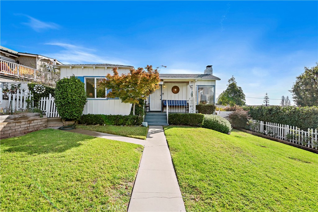 483 Aster Street Front, Laguna Beach CA 92651 - photo 1