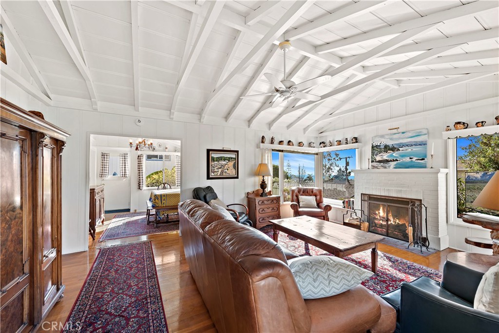 483 Aster Street Front, Laguna Beach CA 92651 - photo 6