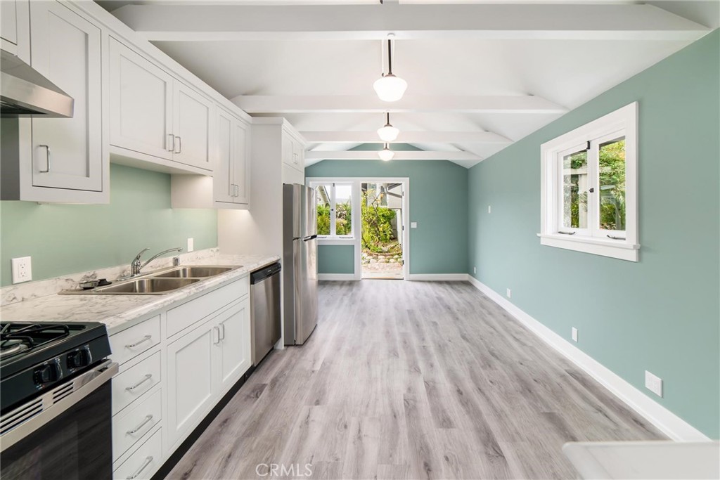 Kitchen - 483 Oak Street, Laguna Beach CA 92651 - photo 1