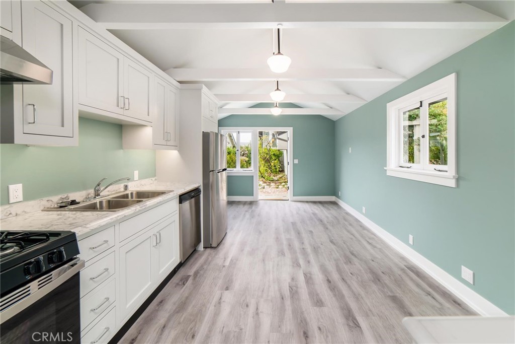 Kitchen - 483 Oak Street, Laguna Beach CA 92651 - photo 1