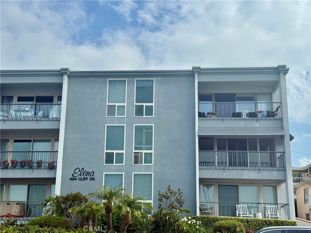 484 Cliff Drive 10, Laguna Beach CA 92651 - photo 1