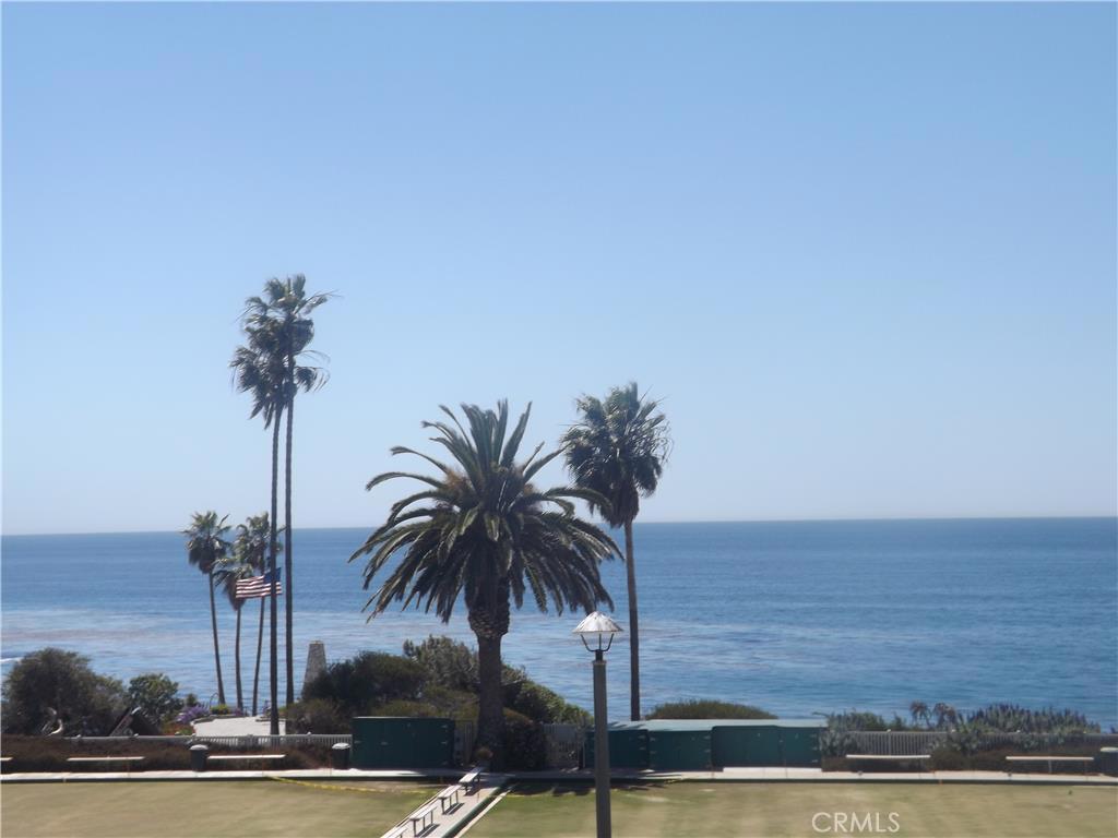 484 CLIFF Drive 15, Laguna Beach CA 92651 - photo 1