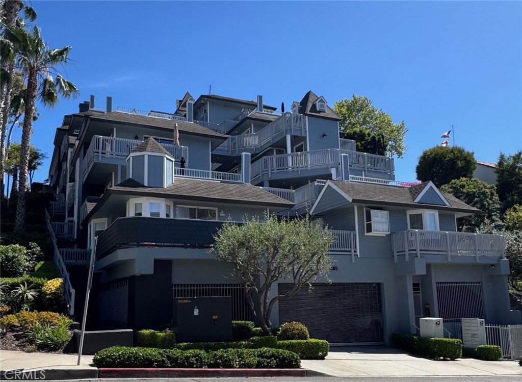485 Mermaid Street 411, Laguna Beach CA 92651 - photo 1