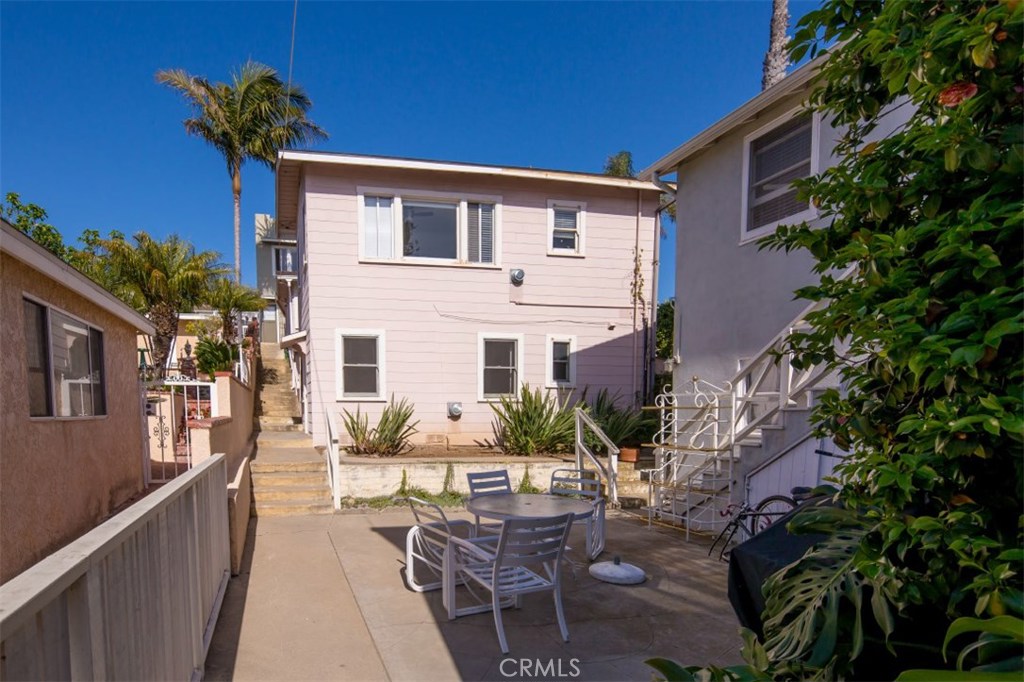 486 3rd Street 1, Laguna Beach CA 92651 - photo 1