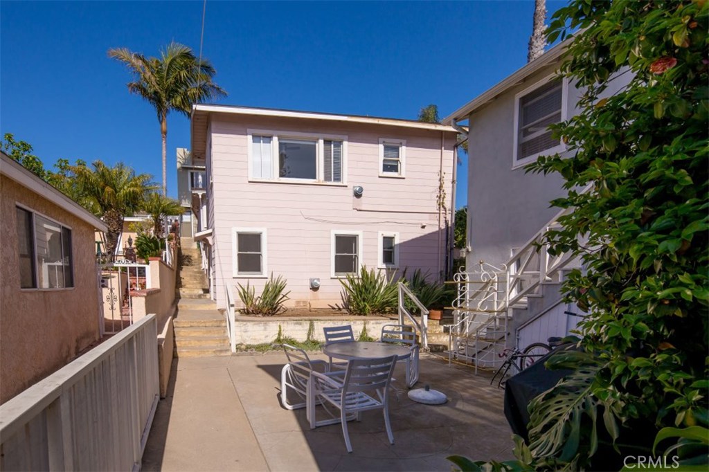 486 3rd Street 1, Laguna Beach CA 92651 - photo 1
