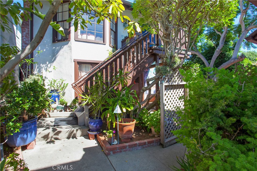 486 Bent Street, Laguna Beach CA 92651 - photo 1