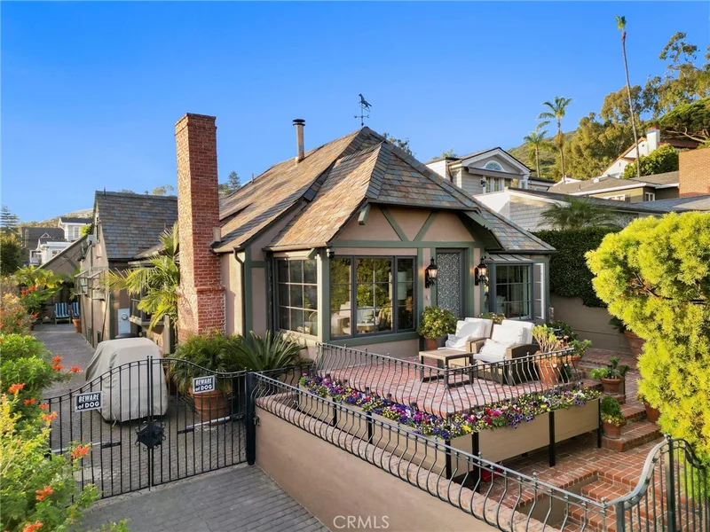 486 HOLLY Street, Laguna Beach, CA 92651
