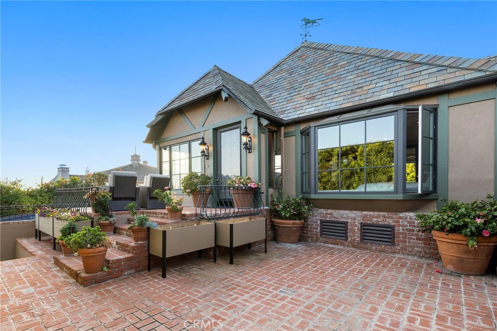 486 HOLLY Street, Laguna Beach CA 92651 - photo 3