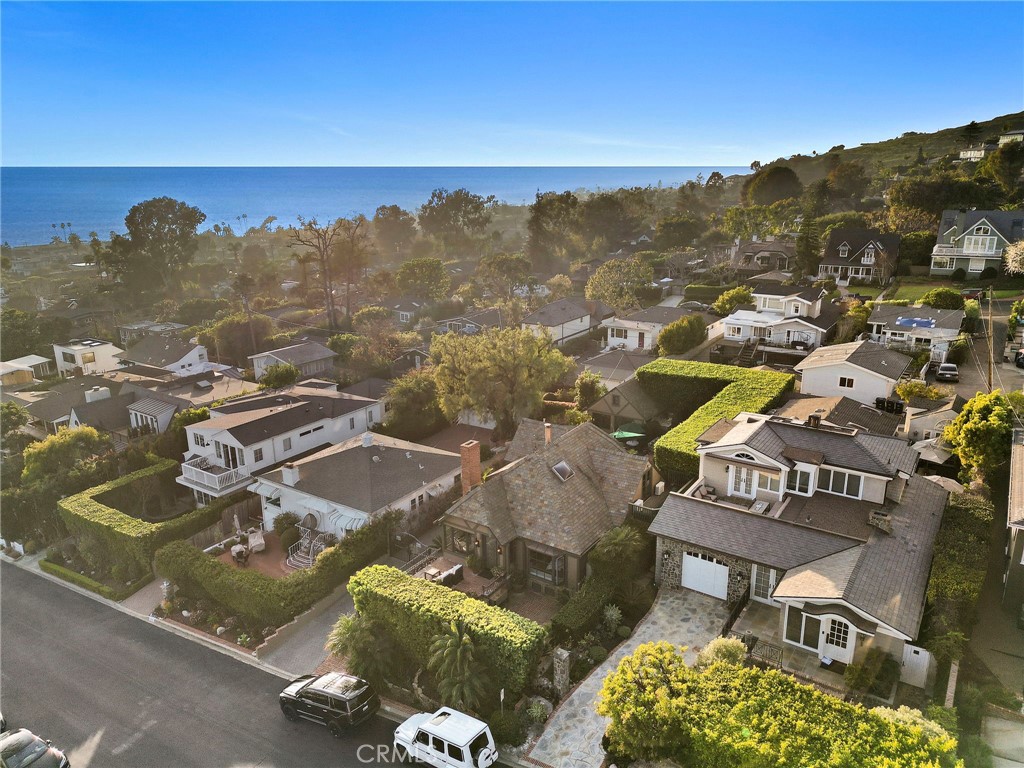 486 HOLLY Street, Laguna Beach CA 92651 - photo 33
