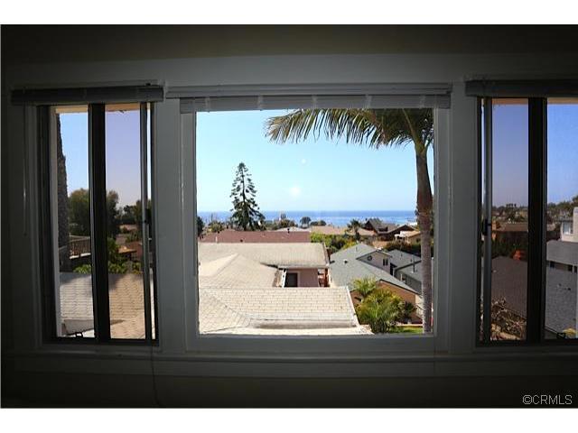 487 Bent Street A, Laguna Beach CA 92651 - photo 1