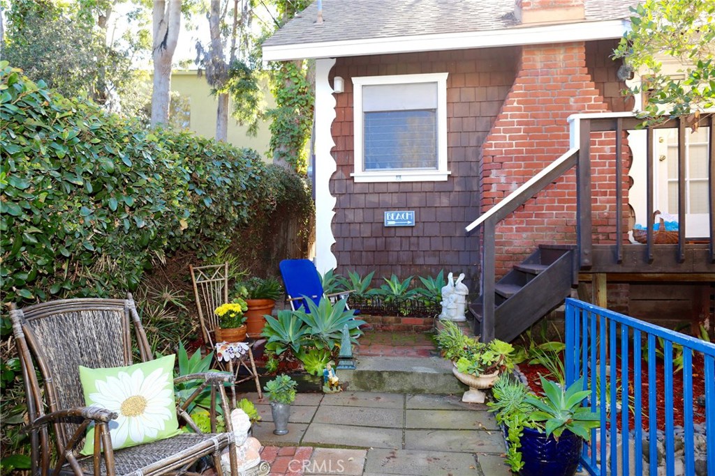 489 Graceland Drive back, Laguna Beach CA 92651 - photo 1