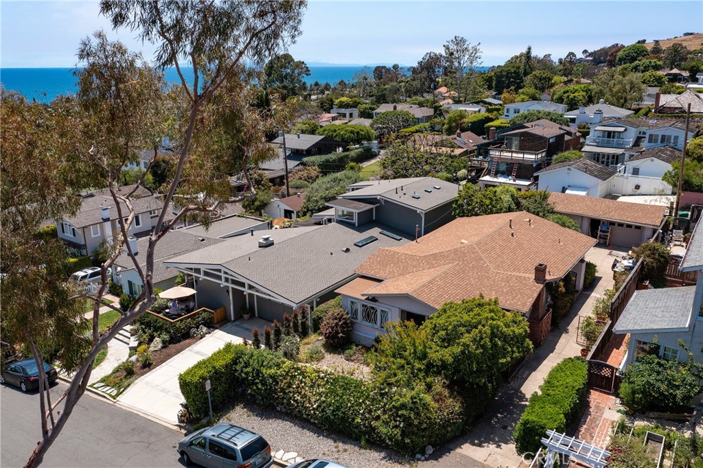 490 Aster Street, Laguna Beach CA 92651 - photo 1