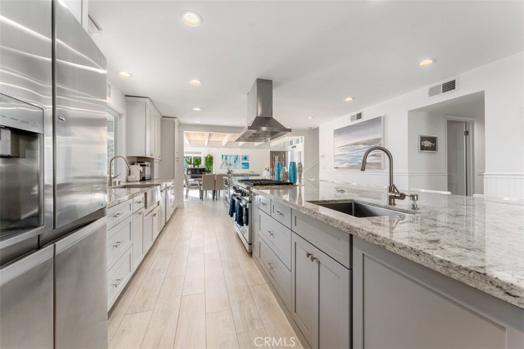 499 Nyes Place, Laguna Beach CA 92651 - photo 11