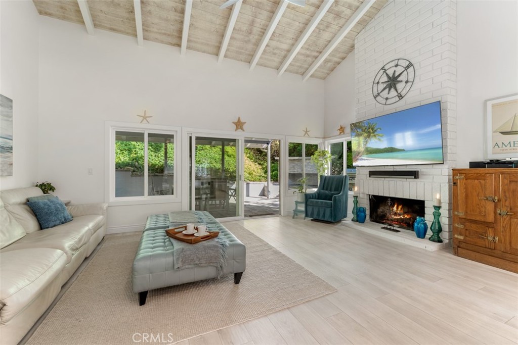 499 Nyes Place, Laguna Beach CA 92651 - photo 12