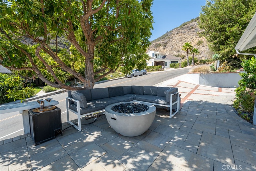 499 Nyes Place, Laguna Beach CA 92651 - photo 43