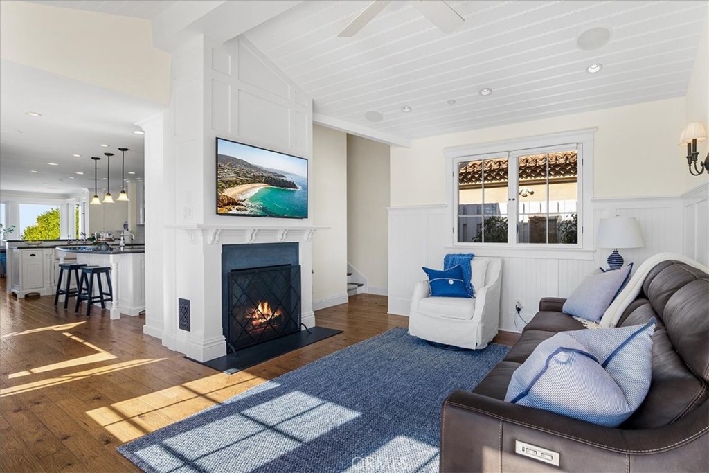 TV room/den - 50 N La Senda Drive, Laguna Beach CA 92651 - photo 24