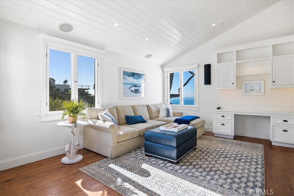 Mid level TV/Family room - 50 N La Senda Drive, Laguna Beach CA 92651 - photo 32