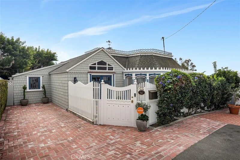 501 Lombardy Lane, Laguna Beach
