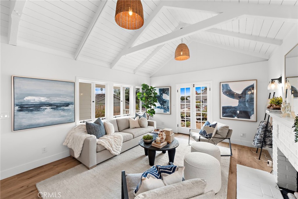 Living Room - 503 Brooks Street, Laguna Beach CA 92651 - photo 1