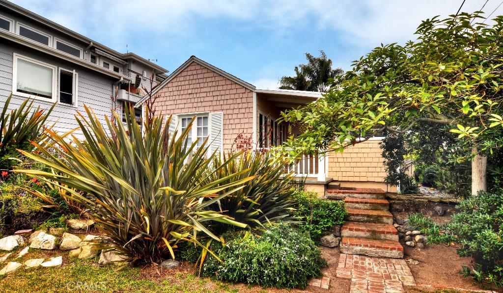 Quaint cottage with brick walkway - 503 Brooks Street, Laguna Beach CA 92651 - photo 1