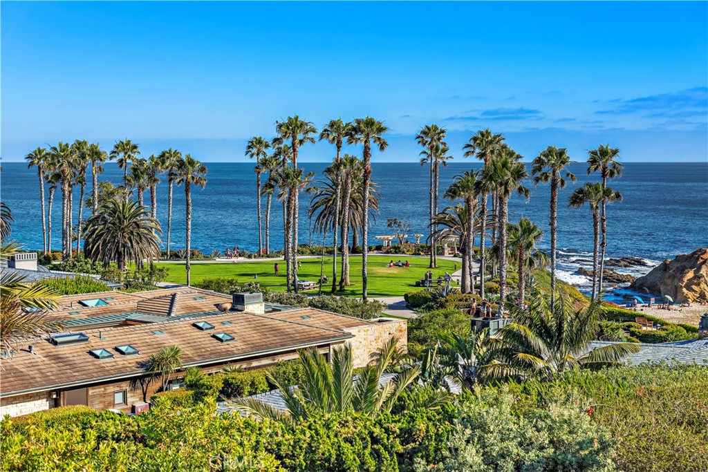 VIEW FROM VILLA 51 LOOKING OVER MONTAGE RESIDENCE AND TREASURE ISLAND PARK - 51 Blue Lagoon, Laguna Beach CA 92651 - photo 1