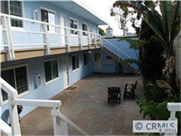 Courtyard - 510 GLENNEYRE Street 6, Laguna Beach CA 92651 - photo 1