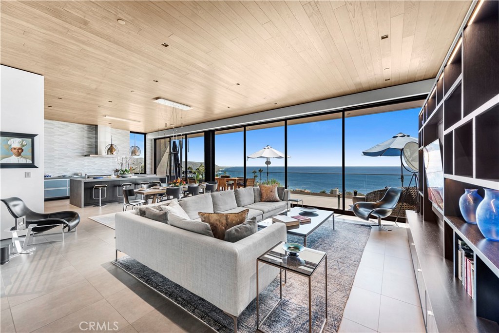 515 Dunnegan Drive, Laguna Beach CA 92651 - photo 1