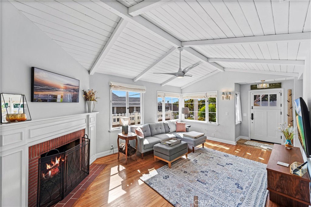 515 Oak Street, Laguna Beach CA 92651 - photo 1