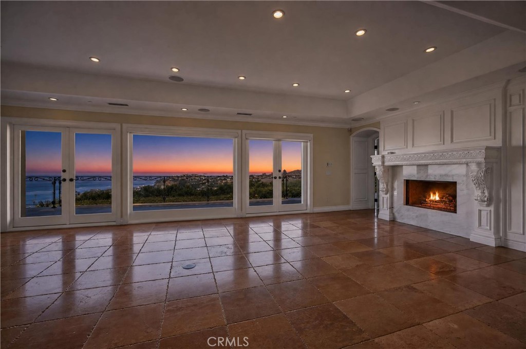 517 Emerald Bay, Laguna Beach CA 92651 - photo 3