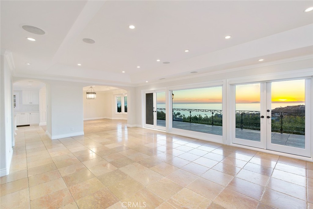 517 Emerald Bay, Laguna Beach CA 92651 - photo 6