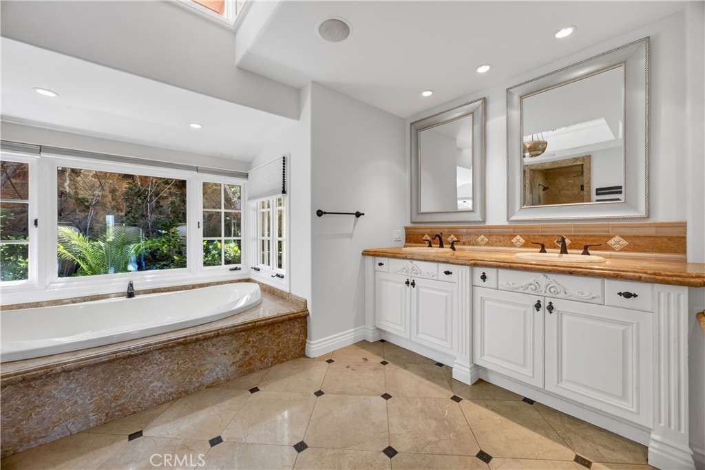 517 Emerald Bay, Laguna Beach CA 92651 - photo 20