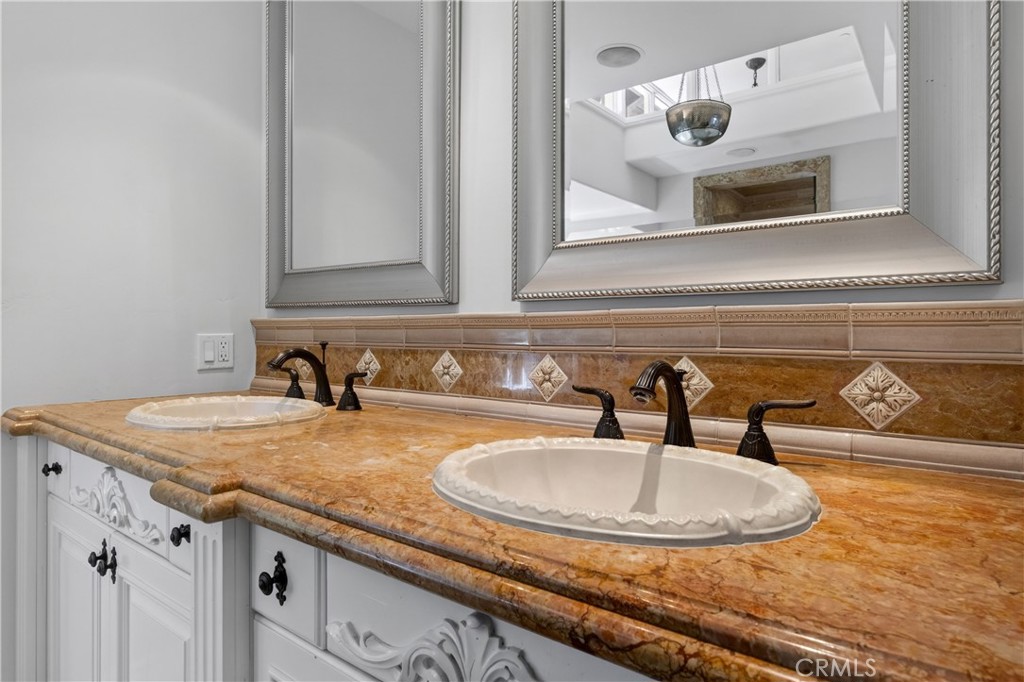 517 Emerald Bay, Laguna Beach CA 92651 - photo 64