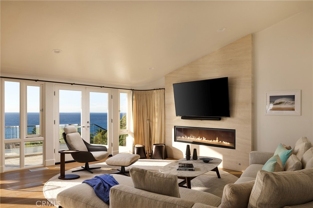 52 N Portola, Laguna Beach CA 92651 - photo 10