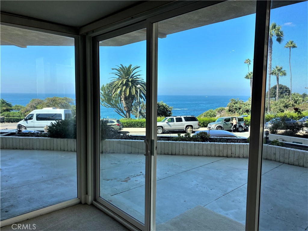 520 Cliff Dr. 101, Laguna Beach CA 92651 - photo 1