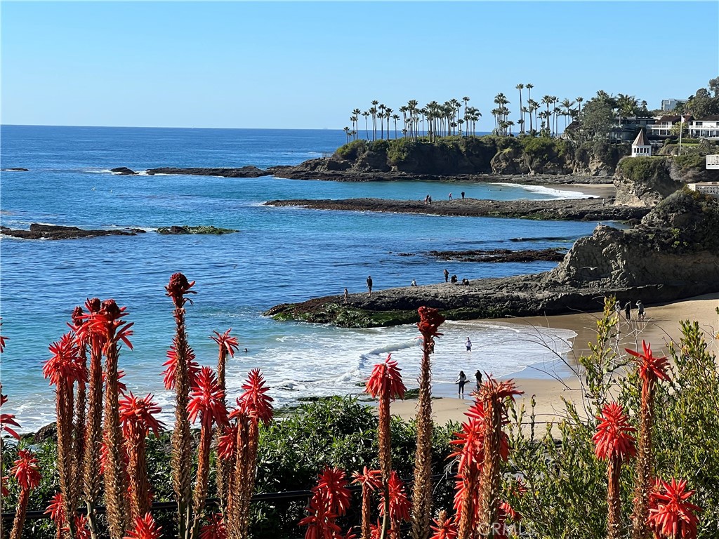 520 Cliff Drive 102, Laguna Beach CA 92651 - photo 1