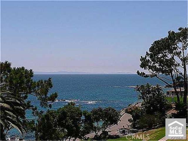 520 Cliff Drive 201, Laguna Beach CA 92651 - photo 1