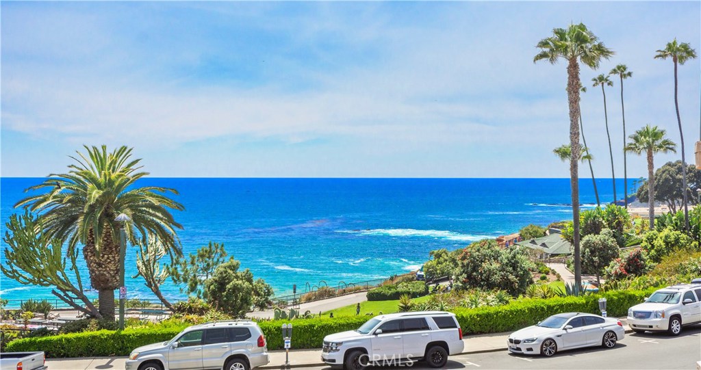 whitewater views! - 520 Cliff Drive 202, Laguna Beach CA 92651 - photo 1