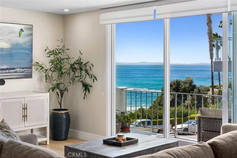 520 Cliff Drive 202, Laguna Beach, CA 92651 520 Cliff Drive 202, Laguna Beach, CA 92651