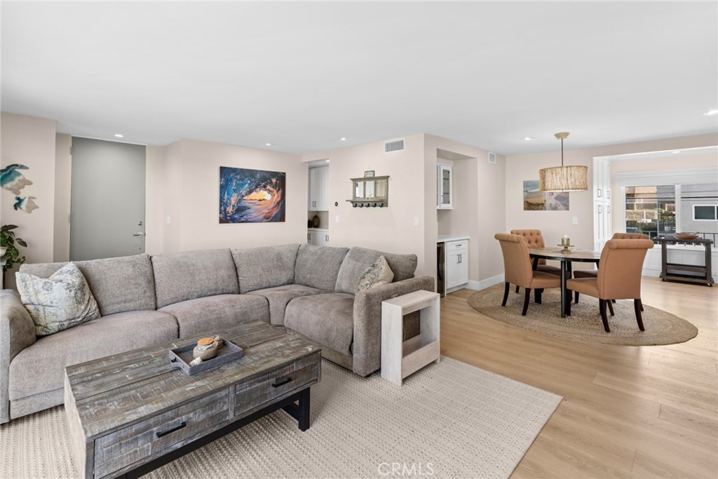 520 Cliff Drive 202, Laguna Beach CA 92651 - photo 4