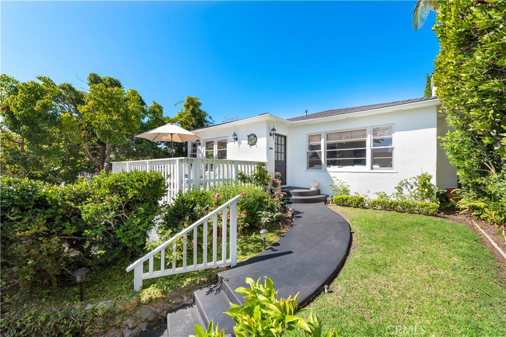 520 Graceland, Laguna Beach CA 92651 - photo 1