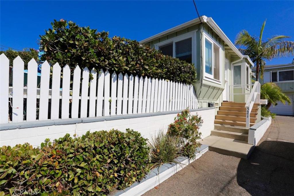 521 Saint Anns Drive, Laguna Beach CA 92651 - photo 1