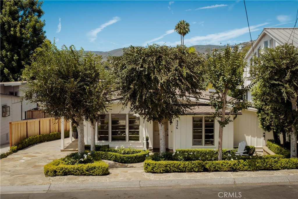 522 Thalia Street, Laguna Beach CA 92651 - photo 27