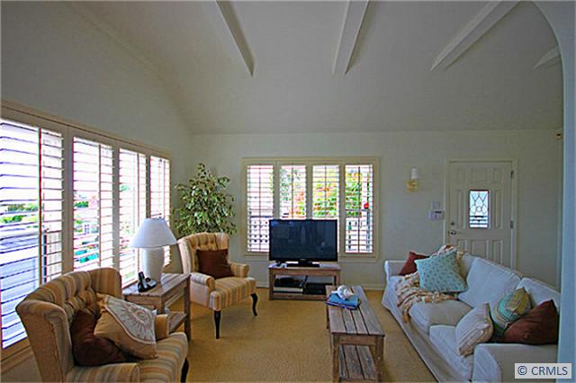 527 BROOKS Street, Laguna Beach CA 92651 - photo 1