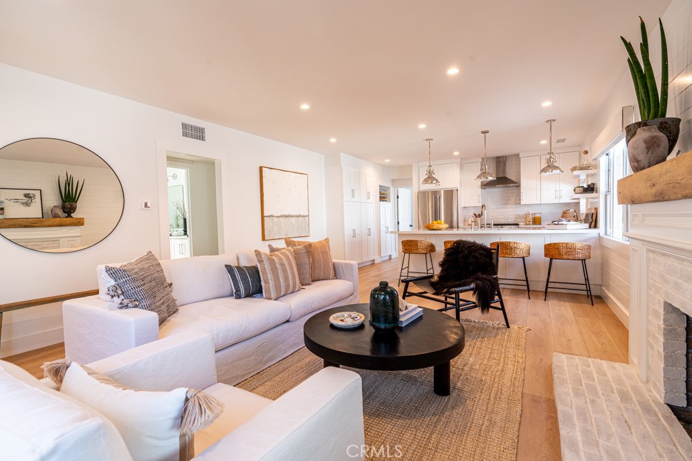 Newly renovated with designer finishes and fixtures. - 529 Catalina, Laguna Beach CA 92651 - photo 1