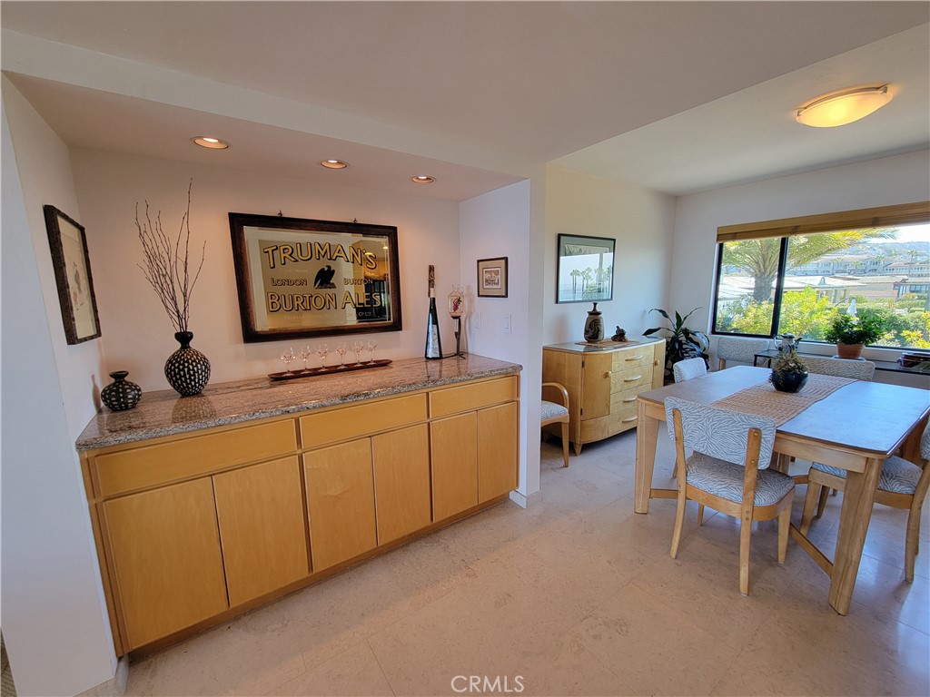 SERVING BAR OFF KITCHEN AND DINING AREA - 53 Blue Lagoon, Laguna Beach CA 92651 - photo 14