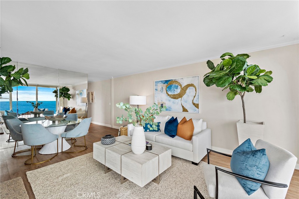 530 Cliff Drive 203, Laguna Beach CA 92651 - photo 1