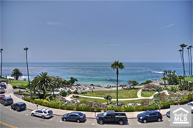 530 CLIFF Drive 303, Laguna Beach CA 92651 - photo 1