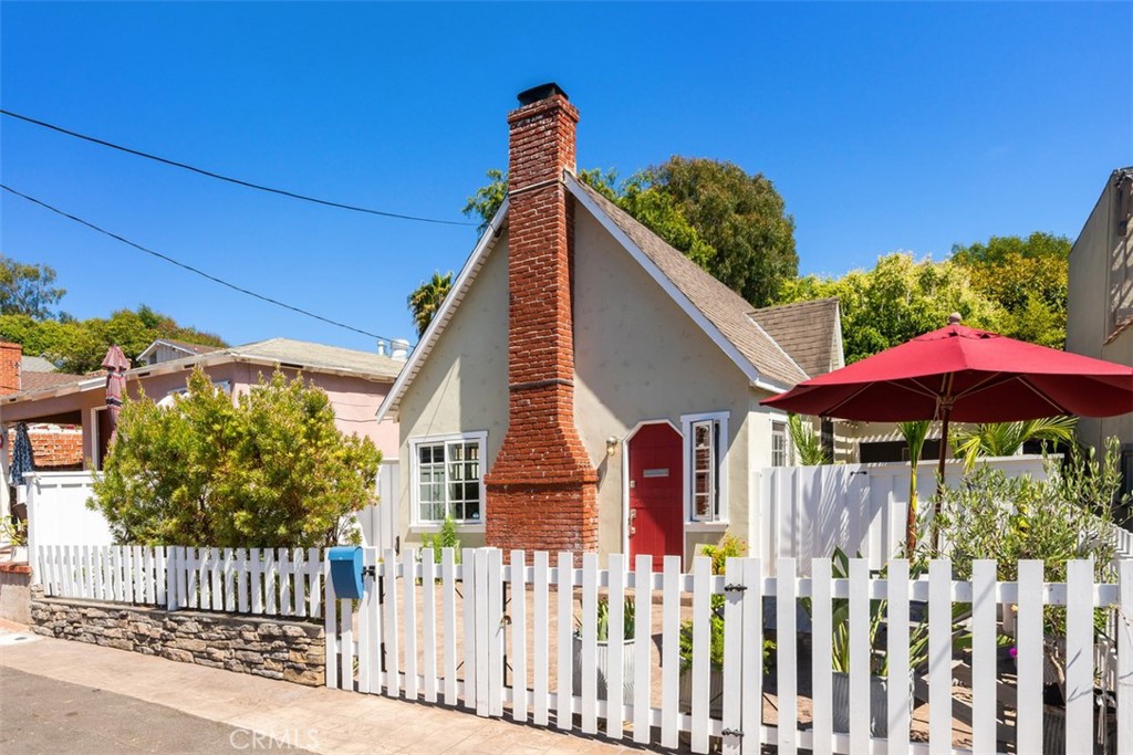 Charming 1927 cottage in heart of the village in Laguna Beach - 533 Lombardy Lane, Laguna Beach CA 92651 - photo 1